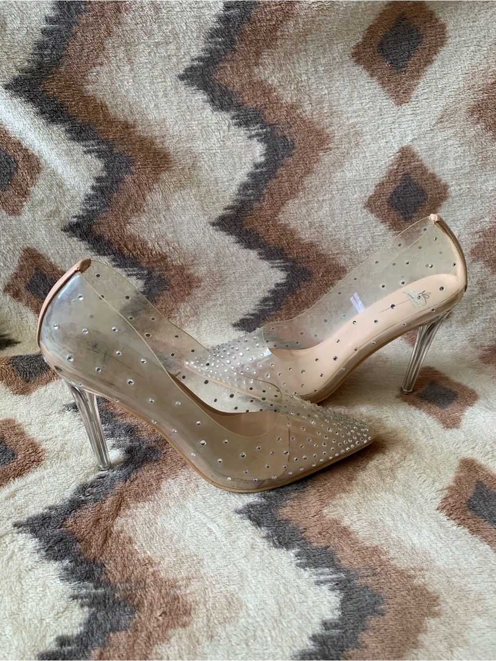 Preowned Women’s Clear Rhinestone Pump Stiletto Heels Size 6.5